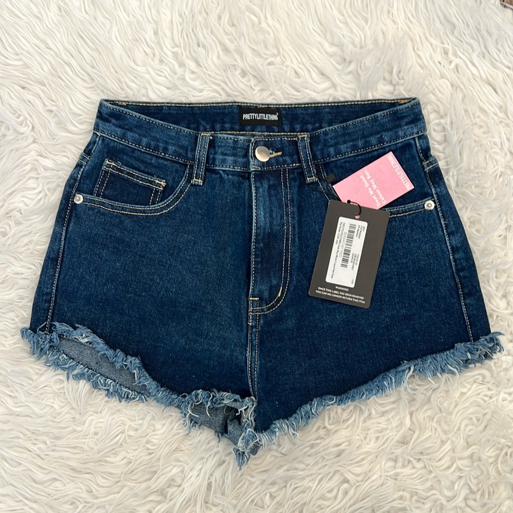 PRETTYLITTLETHING DENIM SHORTS NWT